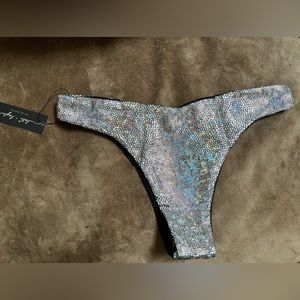 Lali + Layla Jaxon black and snakeskin sparkle reversible bottoms in L w tags